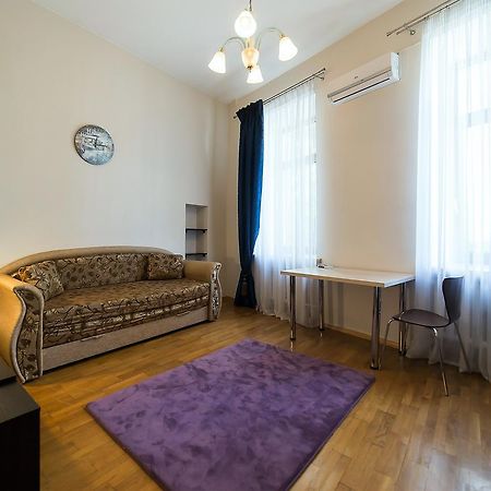 Cozy Apartment In Centre Of Kiev エクステリア 写真