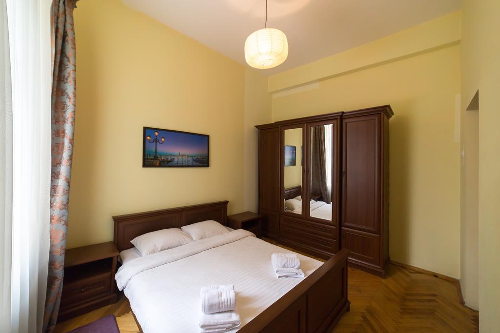 Cozy Apartment In Centre Of Kiev エクステリア 写真