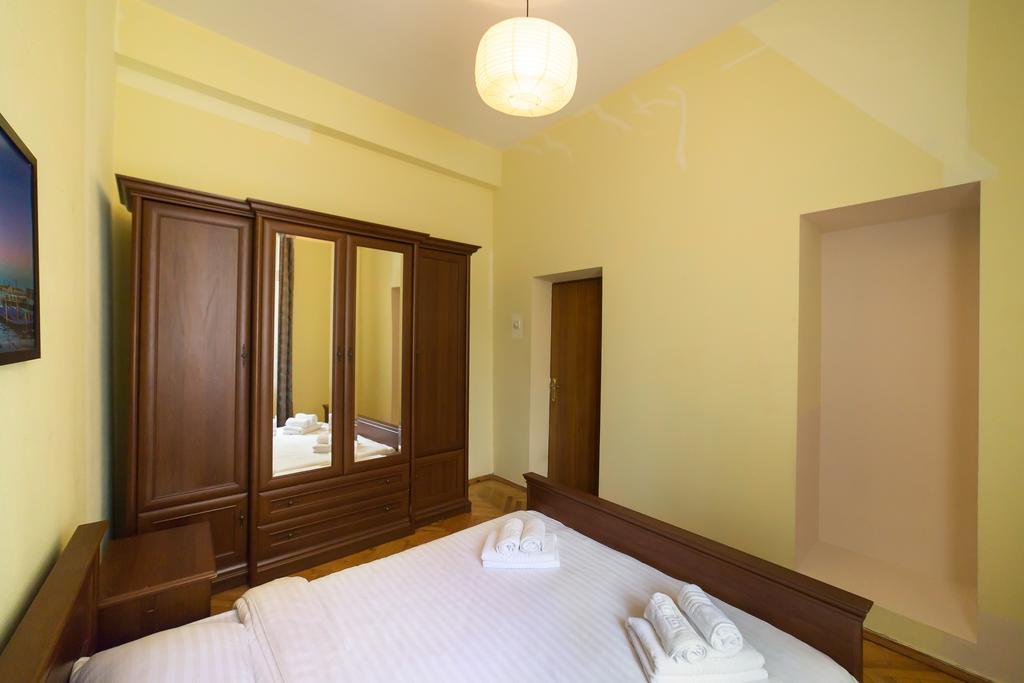 Cozy Apartment In Centre Of Kiev エクステリア 写真